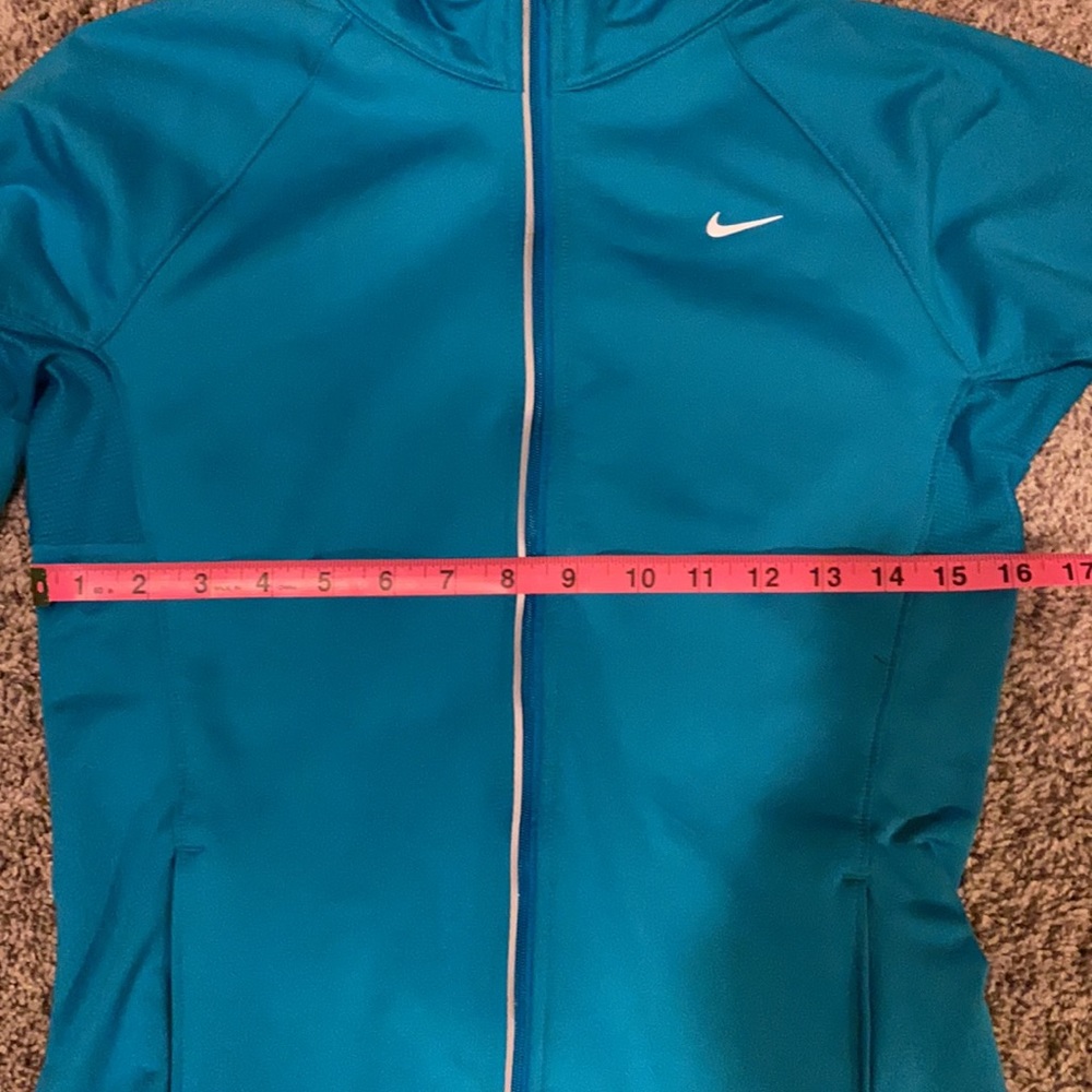 Nike jacket - Picture 4 of 6